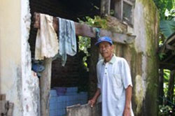 Bantuan Gempa Dipotong