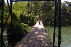 Jembatan Cipongpet Ditutup