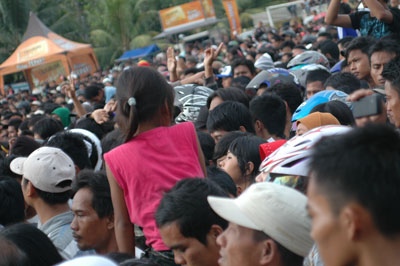 Nidji Sukses Goyang Pangandaran