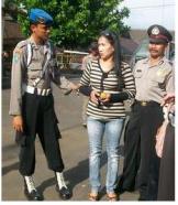 Rampok Cabuli Janda Kaya, Si Janda Balik Menyerang di Kantor Polisi