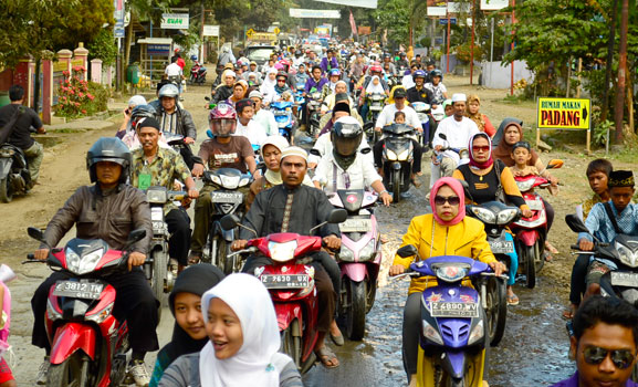Sambut Ramadhan, Ribuan Warga Pangandaran  Gelar Tarhib Ramadhan