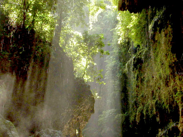 The Green Canyon - Java