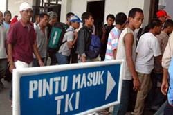 TKI Legal Asal Kabupaten Ciamis Hanya 16 Orang