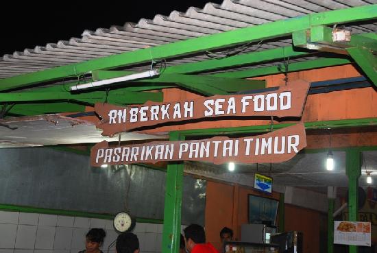 Nikmatnya Santap Seafood di Restaurant Berkah
