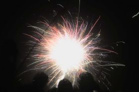 Detik-detik Pergantian Tahun 2011-2012 di Pantai Pangandaran
