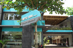 Pantai Sari