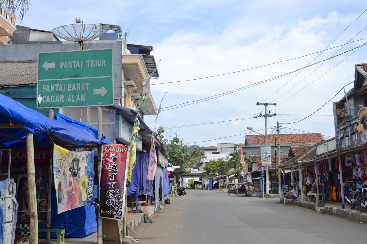 Jalan-Jalan di Jalan Kidang Pananjung