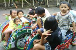 Penyewaan Becak Mini Diminati Wisatawan