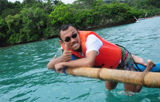 Empat Pantai Dalam Satu Hari