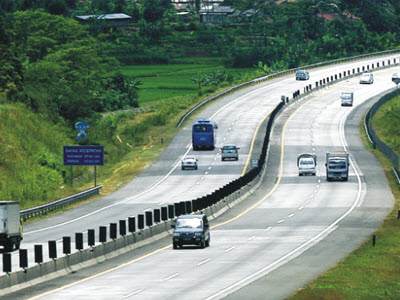 Menunggu di Bangunya Jalan Tol Lintas Selatan