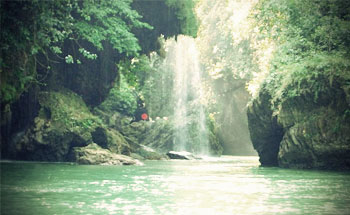 Surga Dunia Banget Di Green Canyon