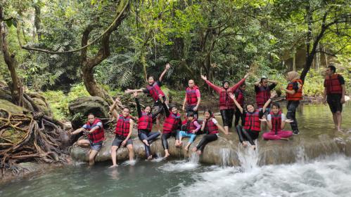 7 Alasan Penting Kamu Perlu Memilih Paket Wisata Saat Berlibur