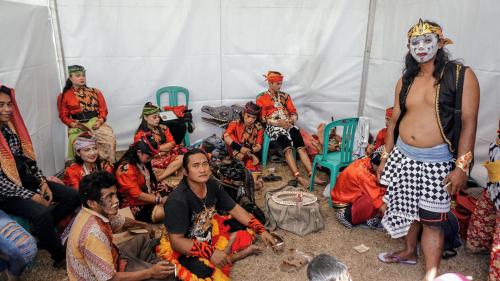 Ebeg Sabar, Lestarikan Budaya Pangandaran Lewat Kesenian Lokal