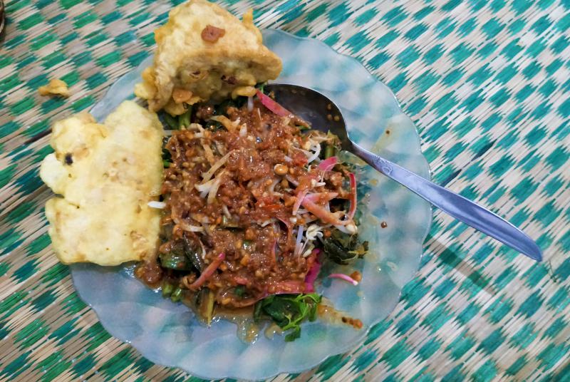 Pecel, Kuliner Tradisional Yang Populer di Pantai Pangandaran