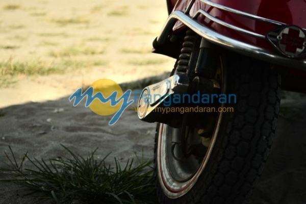 Pangandaran Lautan Scooter 2013