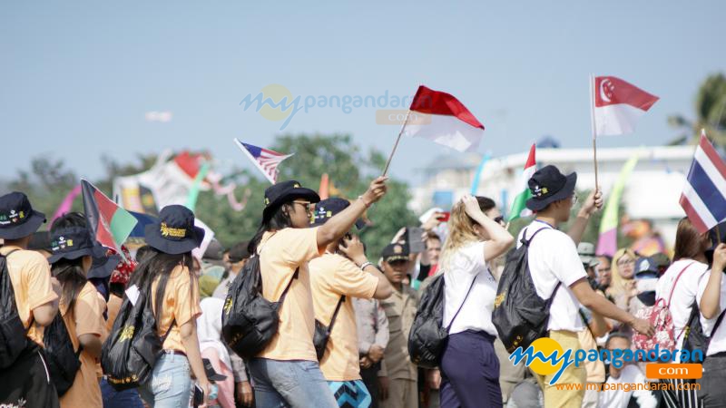 Dokumentasi Foto Kemeriahan Pangandaran International Kite Festival 2019