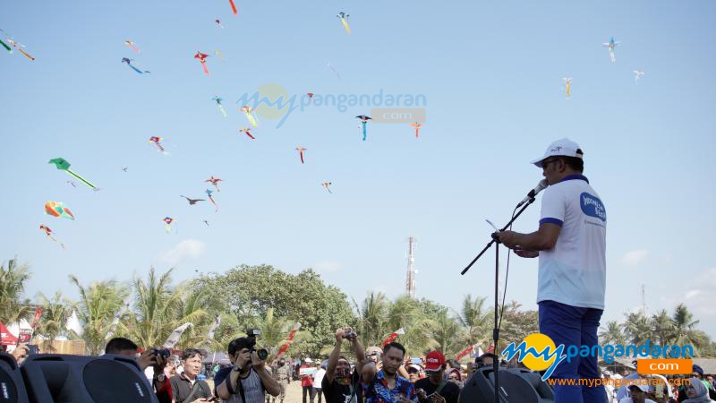 Dokumentasi Foto Kemeriahan Pangandaran International Kite Festival 2019