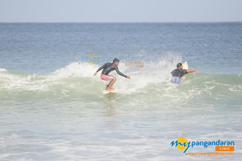 Dokumentasi Surfing Sebagai Kegiatan Balawista Pangandaran Saat PPKM