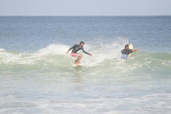 Dokumentasi Surfing Sebagai Kegiatan Balawista Pangandaran Saat PPKM