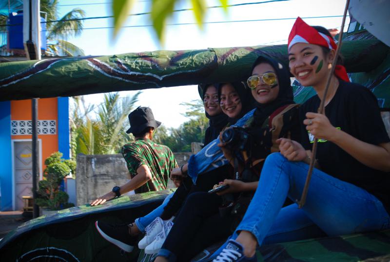 Galeri Kemeriahan Karnaval Seni dan Budaya HUT RI ke-73