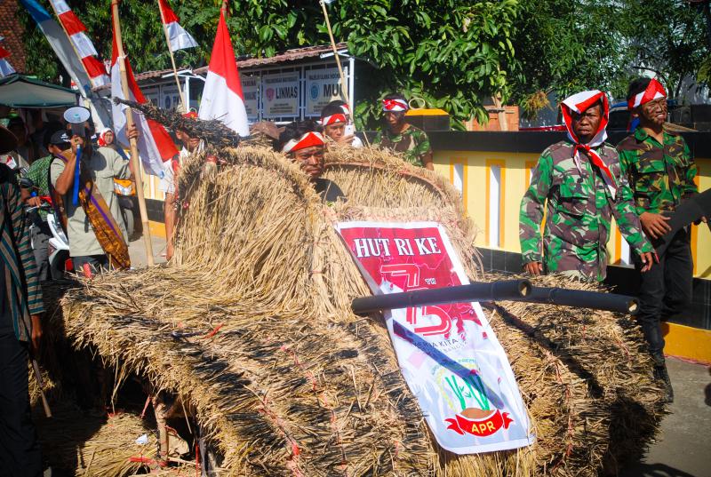 Galeri Kemeriahan Karnaval Seni dan Budaya HUT RI ke-73