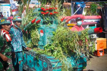 Galeri Kemeriahan Karnaval Seni dan Budaya HUT RI ke-73