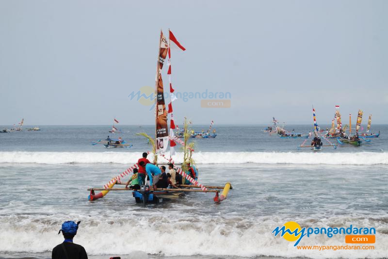 Hajat Laut  Tradisi Masyarkat Basisir Pangandaran 2018