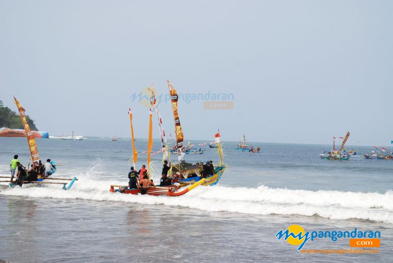 Hajat Laut  Tradisi Masyarkat Basisir Pangandaran 2018