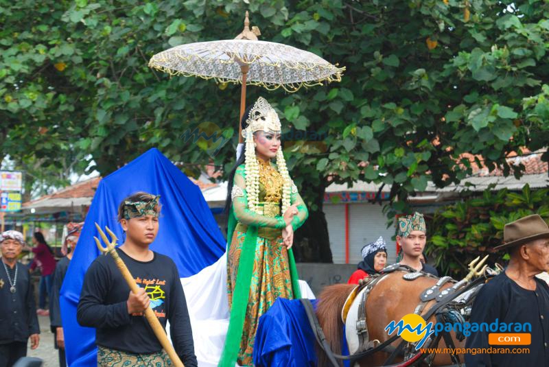 Hajat Laut  Tradisi Masyarkat Basisir Pangandaran 2018