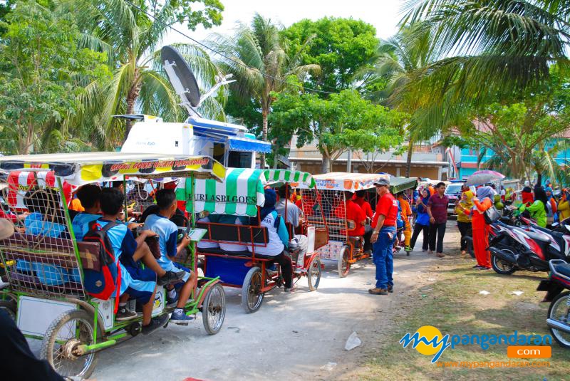 kemeriahan Sepeda Santai HUT PGRI ke-73