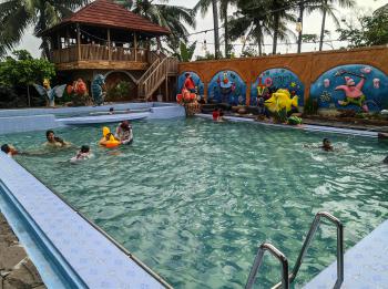 Kolam Renang Banyu Urip dan Rumah Joglo Pangandaran