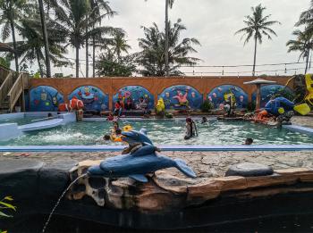 Kolam Renang Banyu Urip dan Rumah Joglo Pangandaran