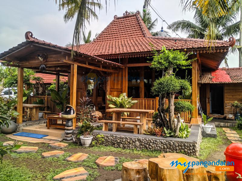 Kolam Renang Banyu Urip dan Rumah Joglo Pangandaran