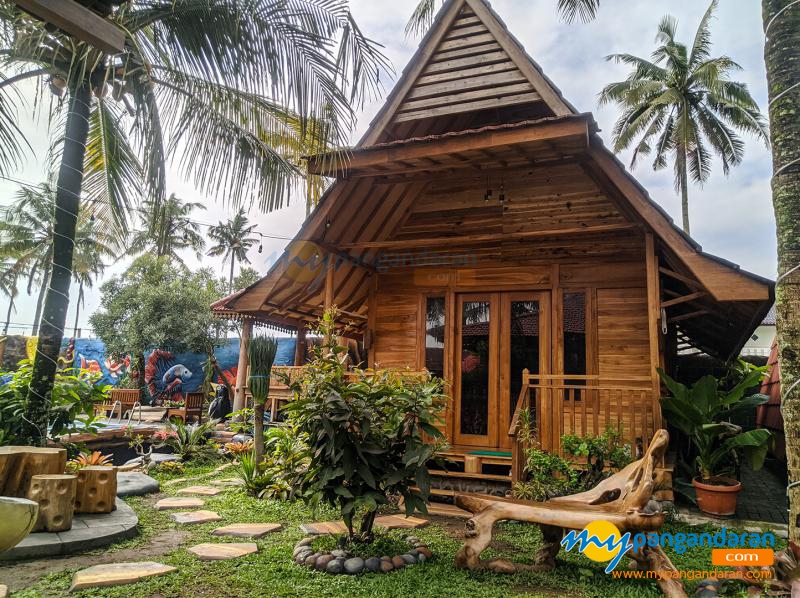 Kolam Renang Banyu Urip dan Rumah Joglo Pangandaran