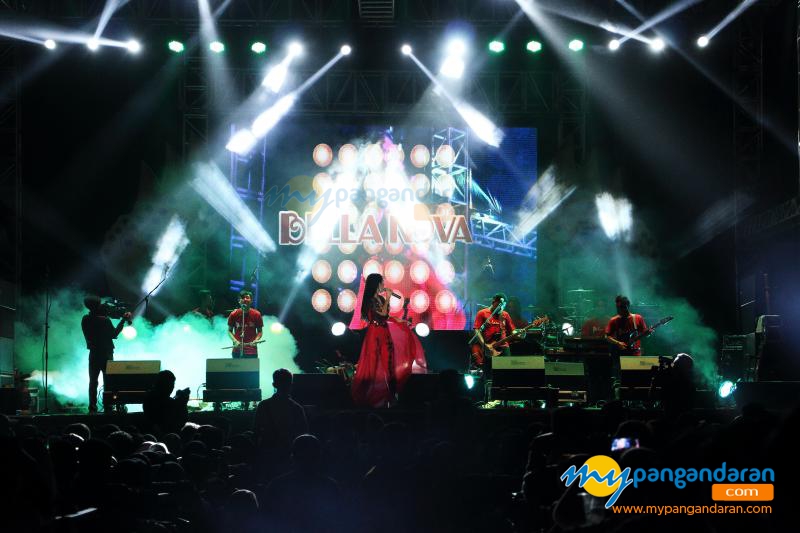 Konser Armada dan Bella Nova di Pangandaran