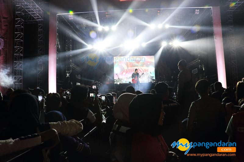 Konser Armada dan Bella Nova di Pangandaran