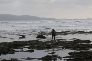 Menikmati Keindahan Sore di Pantai Karang Nini Pangandaran