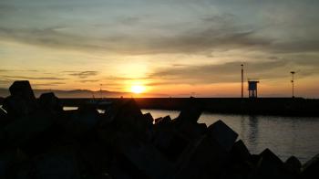 Panorama Sunrise Pelabuhan Cikidang Pangandaran 