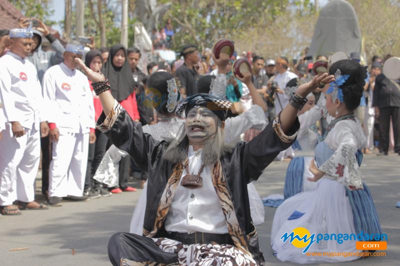 Photo Galery Batu Hiu Culture Festival 2019