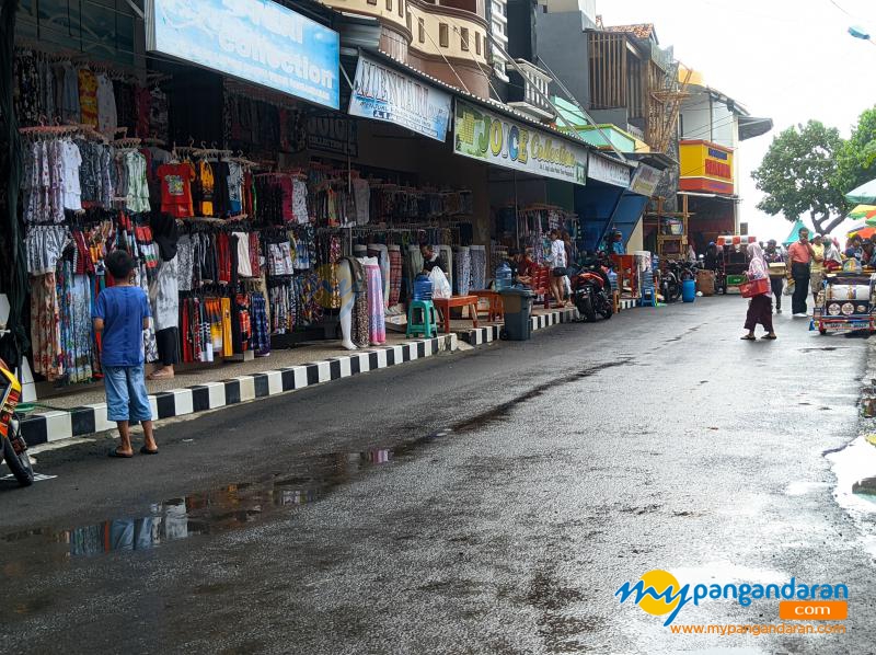 Potret Suasana Jalan E. Jaga Lautan Pantai Timur Pangandaran