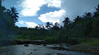 Serunya Berenang di Matras