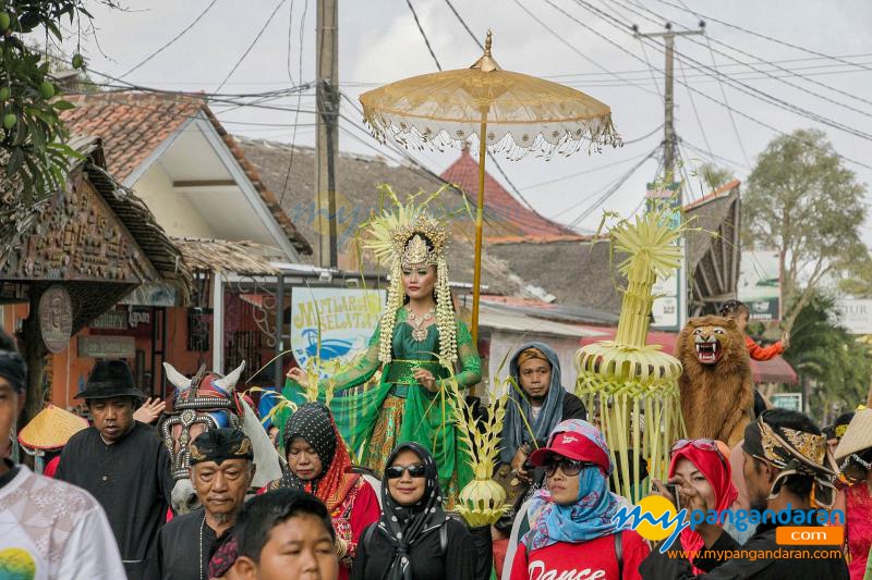 Tradisi Hajat Laut 2019 Masyarakat Basisir Pangandaran