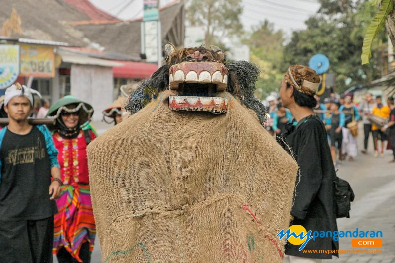 Tradisi Hajat Laut 2019 Masyarakat Basisir Pangandaran