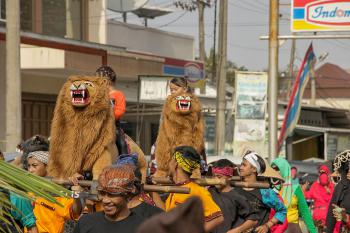 Tradisi Hajat Laut 2019 Masyarakat Basisir Pangandaran