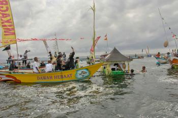 Tradisi Hajat Laut 2019 Masyarakat Basisir Pangandaran