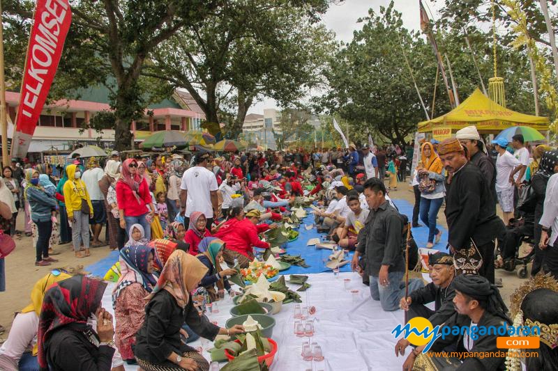 Tradisi Hajat Laut 2019 Masyarakat Basisir Pangandaran