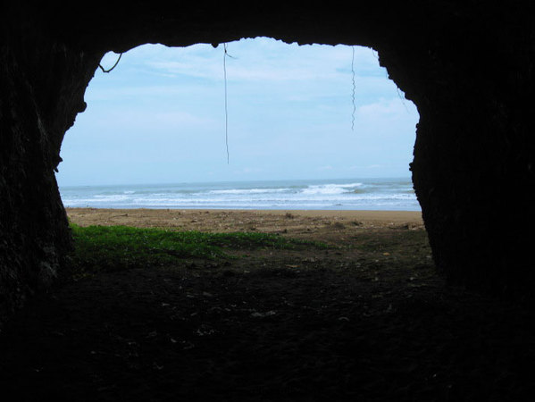 Pesona Pantai Lembah Putri Pangandaran