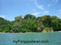 Jelajahi Pantai Pangandaran, Melihat Lebih Dekat Cagar Alam Dari Atas Perahu