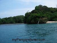 Jelajahi Pantai Pangandaran, Melihat Lebih Dekat Cagar Alam Dari Atas Perahu