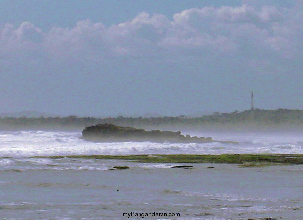 Intip Panorama Alam Pantai Karang Nini